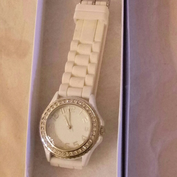 Watch tested works - Picture 2 of 3